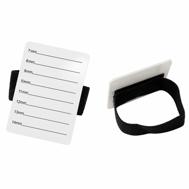 Eyelash bracelet / white tablet