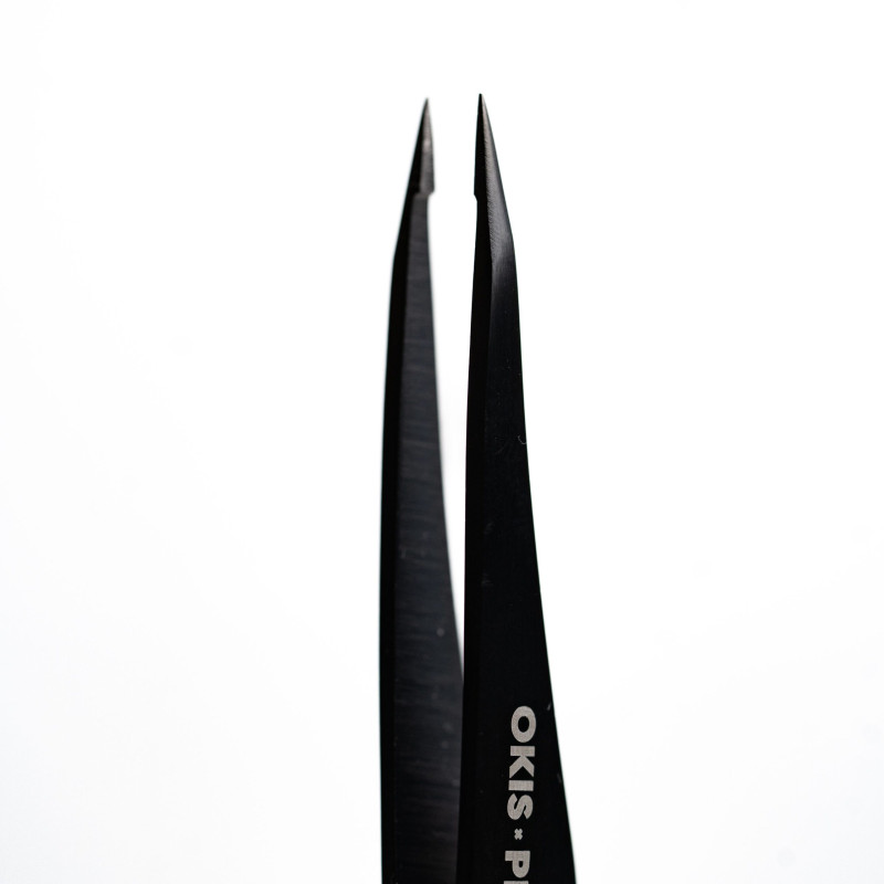 Ultra sharp precision eyebrow tweezers Okis x Protsenko - Chili Tweeze - black