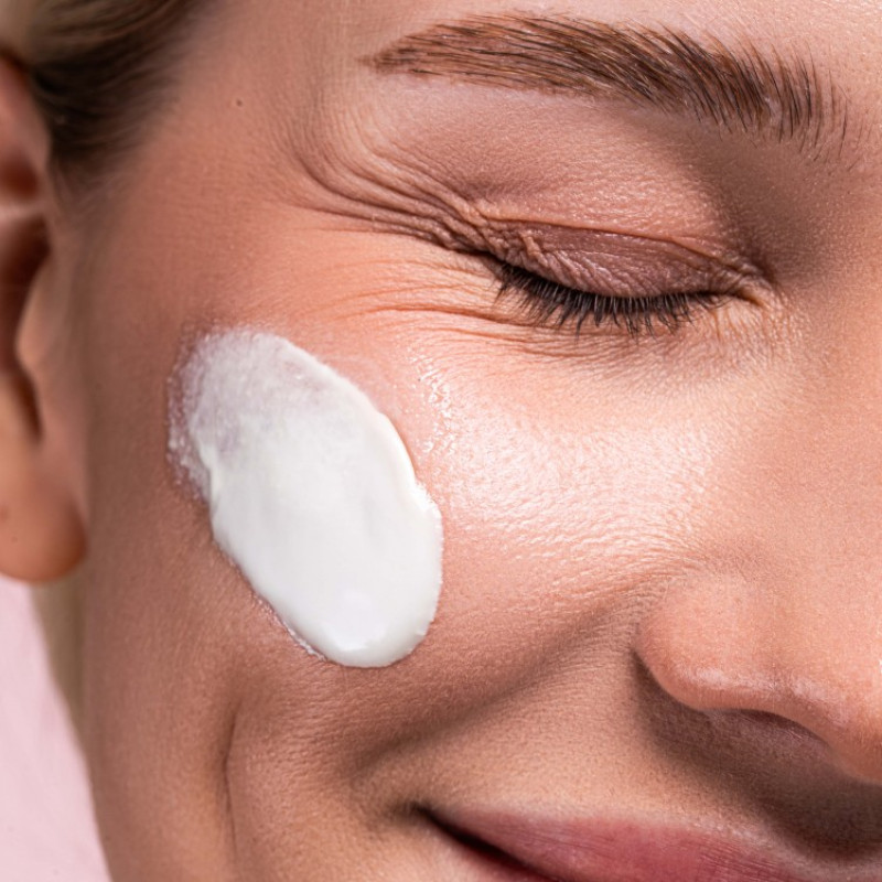 Солнцезащитный увлажняющий ежедневный крем ZOLA - SKINBASE SPF 50, 40 мл