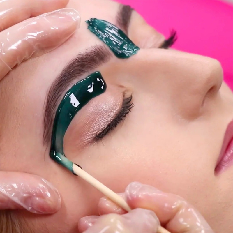 Воск горячий для бровей с календулой и ромашкой LYCON LYCOJET / eyebrow hot wax, 0.5 кг
