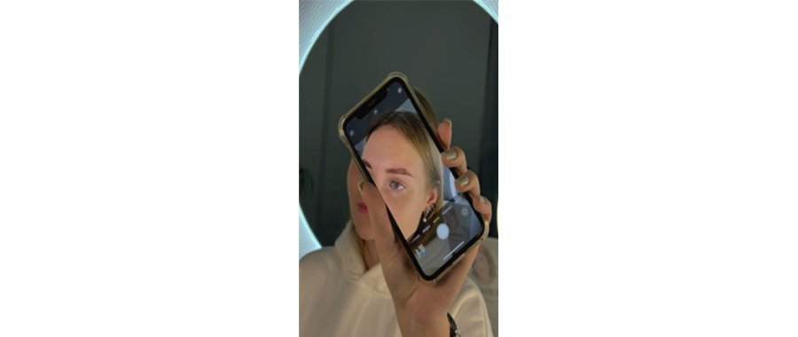 Jak fotografować swoją pracę na media społecznościowe: wskazówki dla profesjonalistów