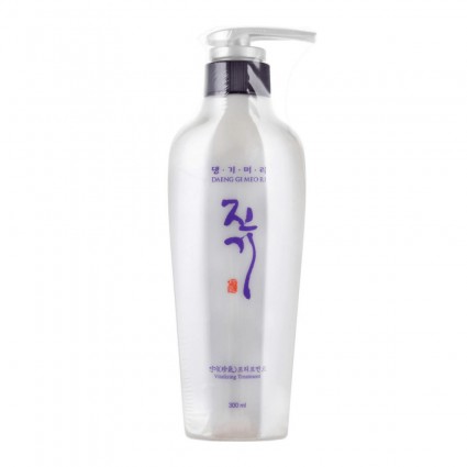 Hair conditioner DAENG GI MEO RI Vitalizing Treatment, 300 ml - DISCOUNTED (expiry date 08.26)