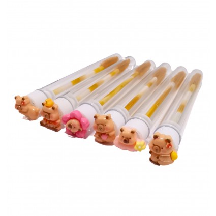 Individually packaged eyelash brush - capybara, 1 pc in a tube